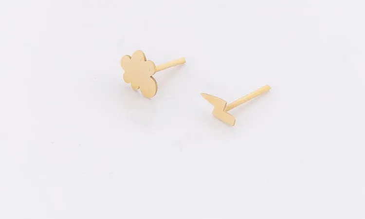 گوشواره طلای ۱۸ عیار رادا مدل ابر و رعد
